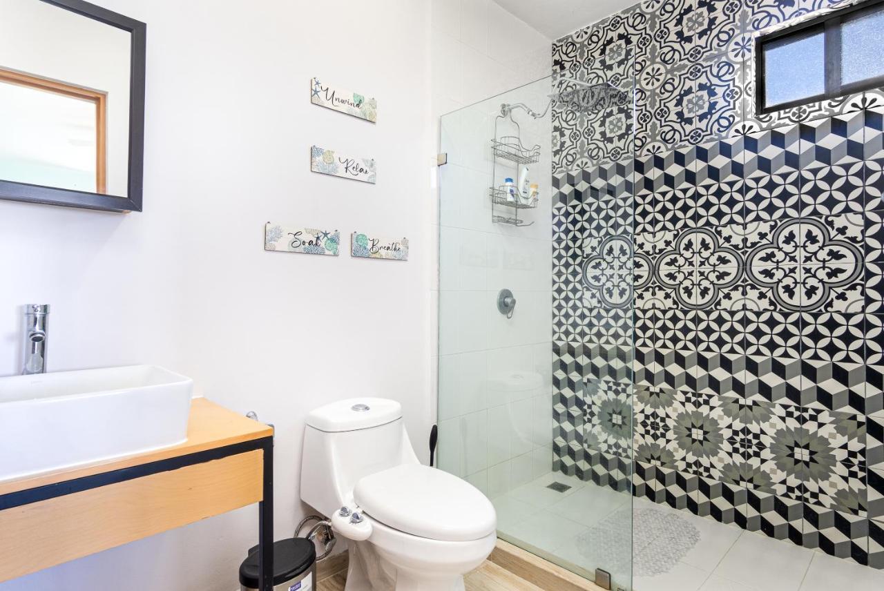 Stunning 2 Bedroom, 2 Bathroom Condo Just A 5 Minute Drive To The Beach Cabo San Lucas Eksteriør billede